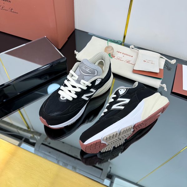 スーパーコピーブランド靴角部分ディテール